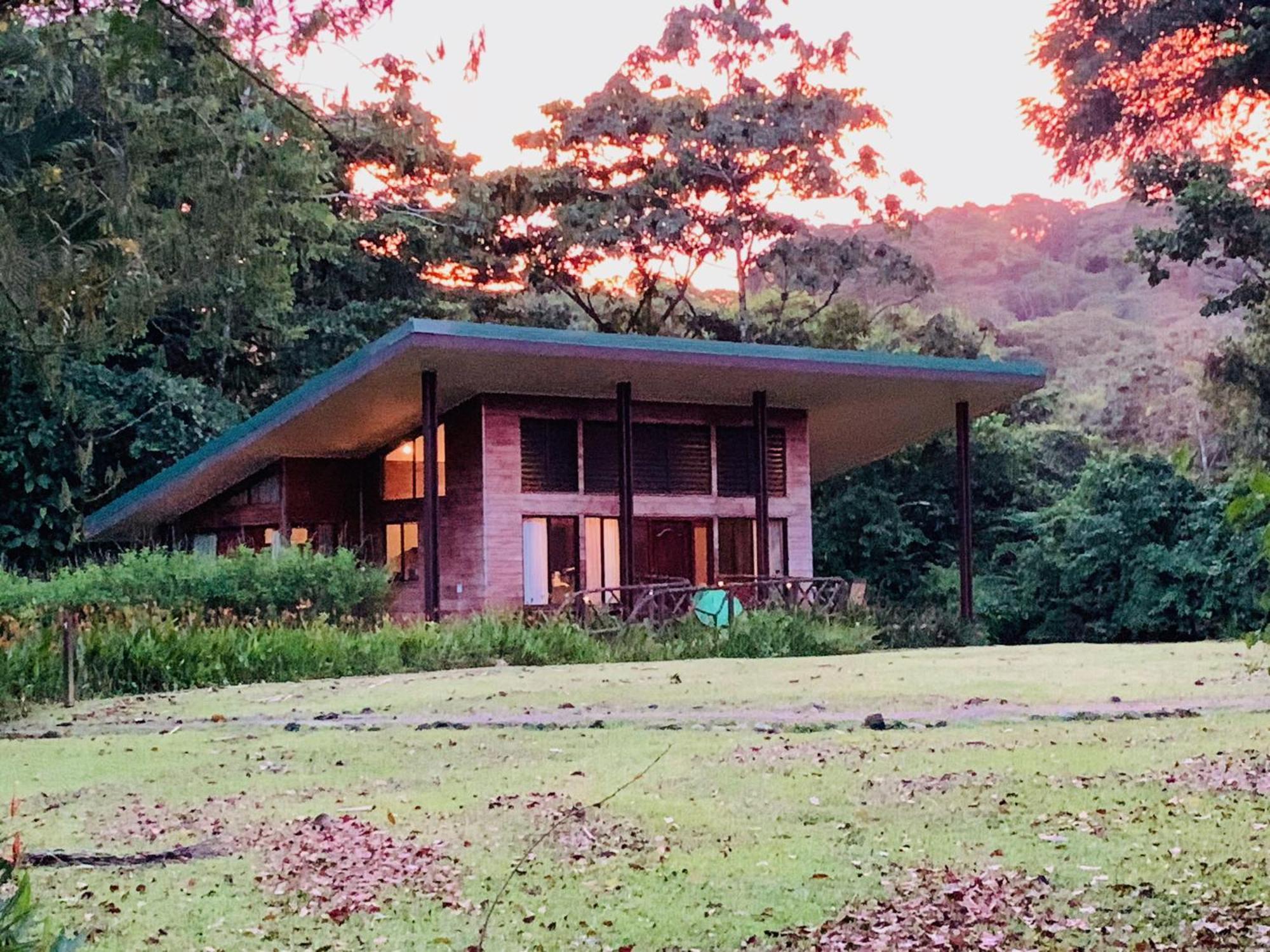 Sangregado Lodge La Fortuna Exteriör bild